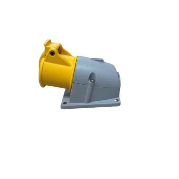 328939 - 16Amp Commando Plug 2 Pole & Earth Angled