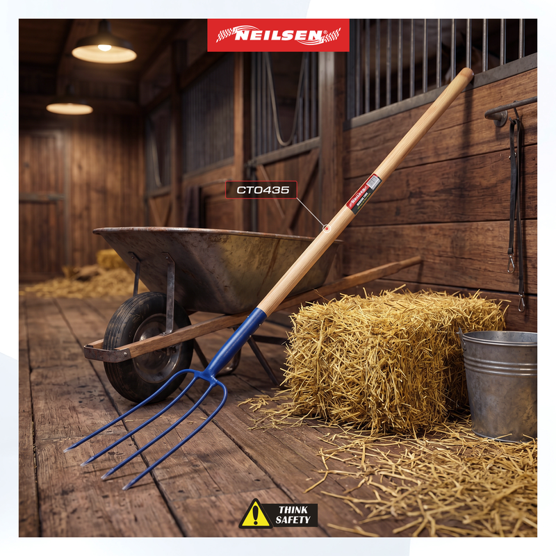 CT0435 - Manure Fork With Ash Wood Long Handle