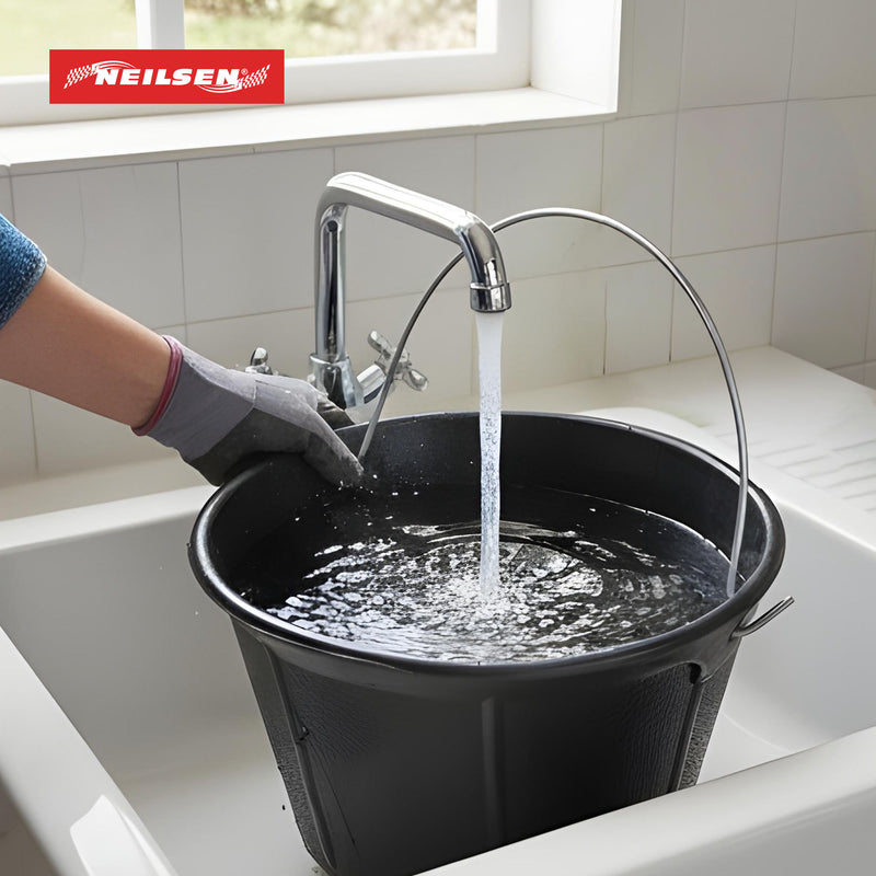 CT2431 - 10L Rubber Bucket