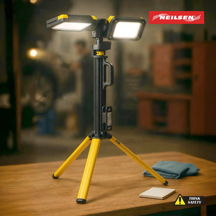 CT6897 - Foldable Tripod Worklight